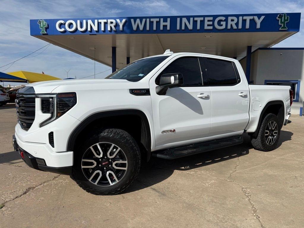 2022 GMC Sierra 4WD Crew Cab Short Box AT4's photo
