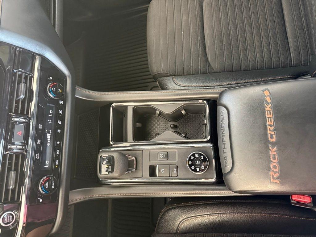 Nissan Pathfinder  2023