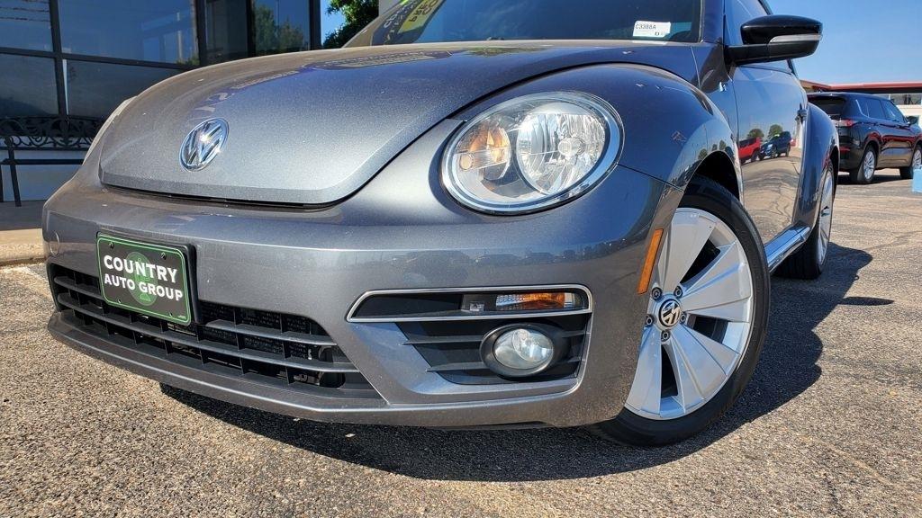 Volkswagen Beetle  2014