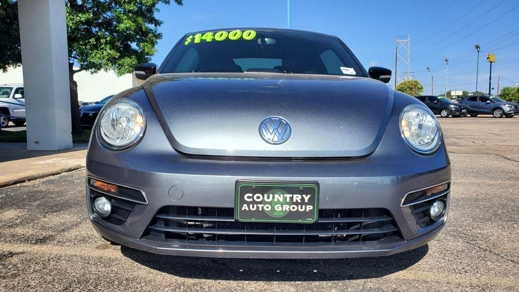 Volkswagen Beetle  2014