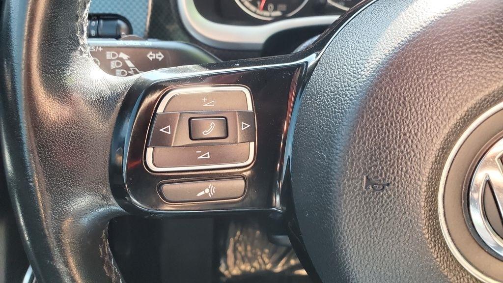 Volkswagen Beetle  2014