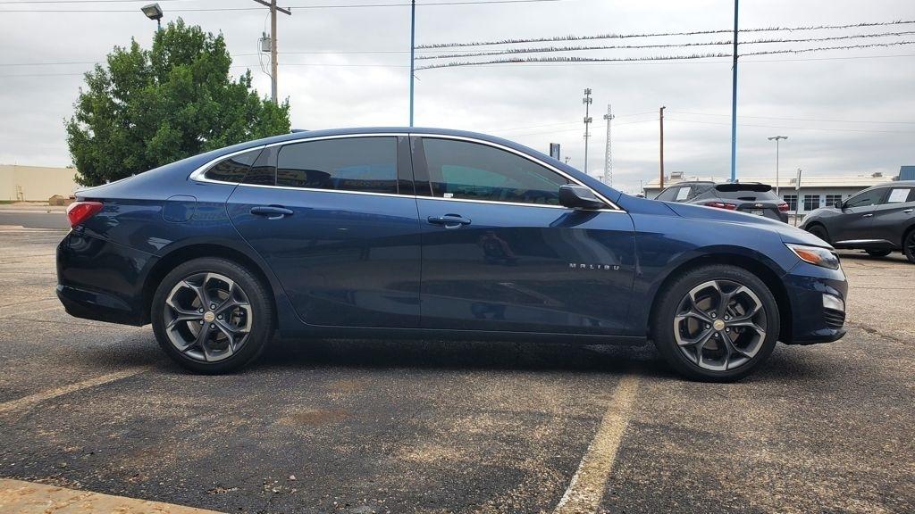 Chevrolet Malibu  2022