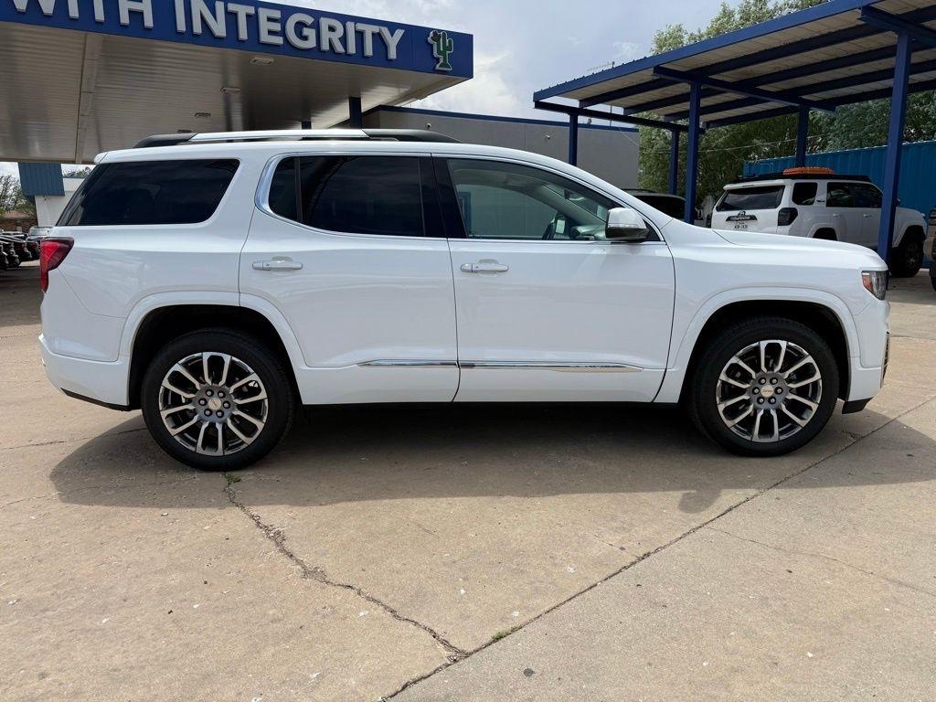 GMC Acadia  2023