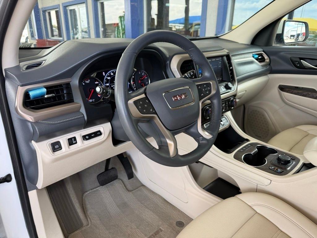 GMC Acadia  2023