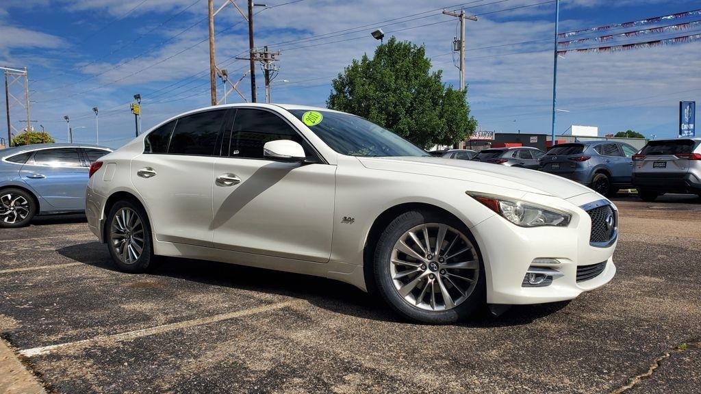 Infiniti Q50  2017