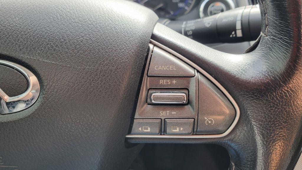 Infiniti Q50  2017