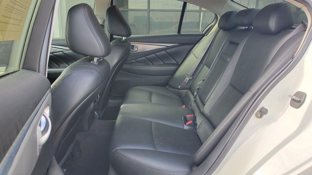 Infiniti Q50  2017