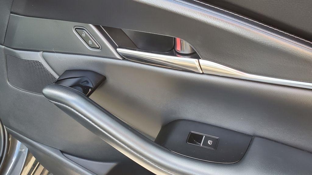Mazda CX-30  2025