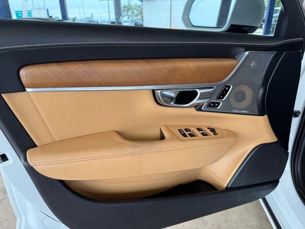 Volvo S90  2017