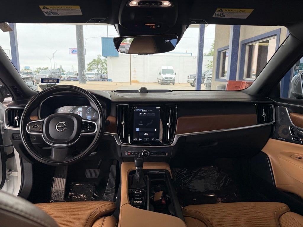 Volvo S90  2017