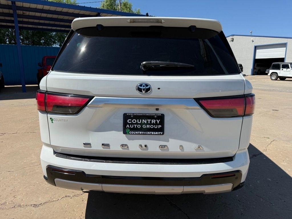 Toyota Sequoia  2024