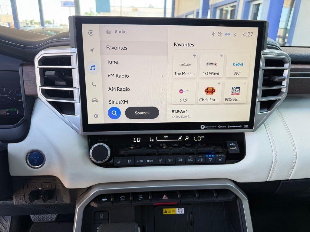 Toyota Sequoia  2024