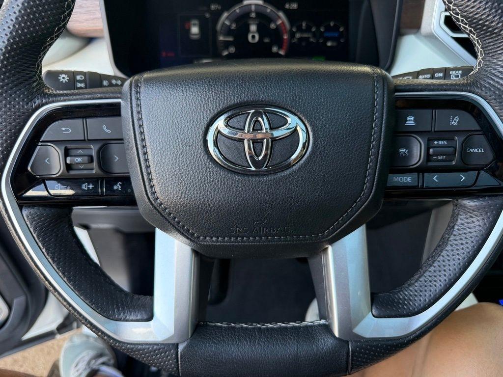 Toyota Sequoia  2024