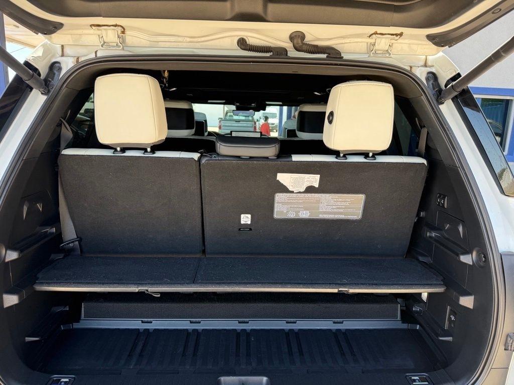 Toyota Sequoia  2024