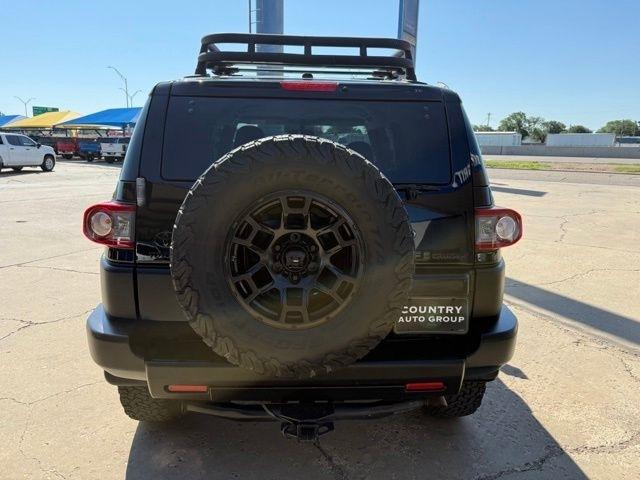 Toyota FJ Cruiser  2012