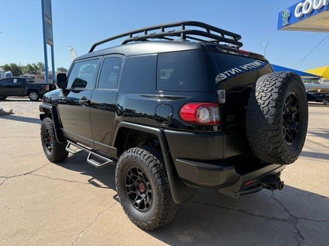 Toyota FJ Cruiser  2012