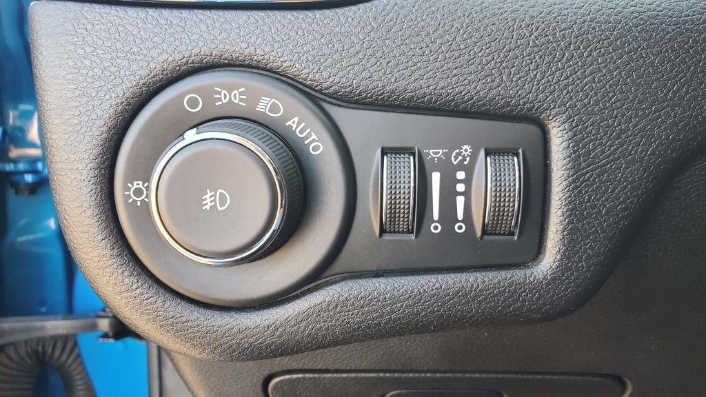 Jeep Cherokee  2021