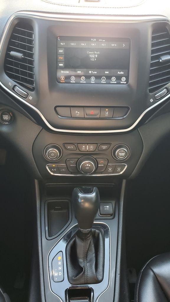 Jeep Cherokee  2021