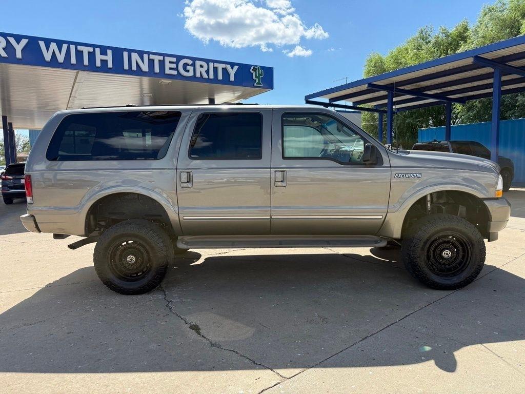 Ford Excursion  2003