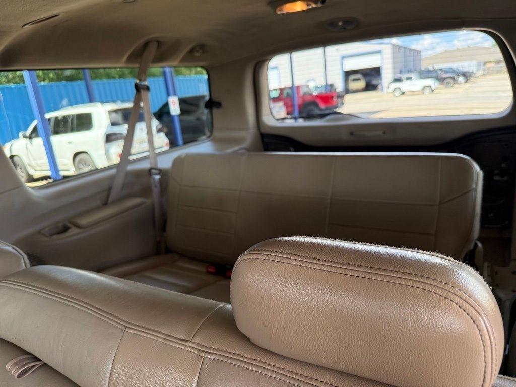 Ford Excursion  2003