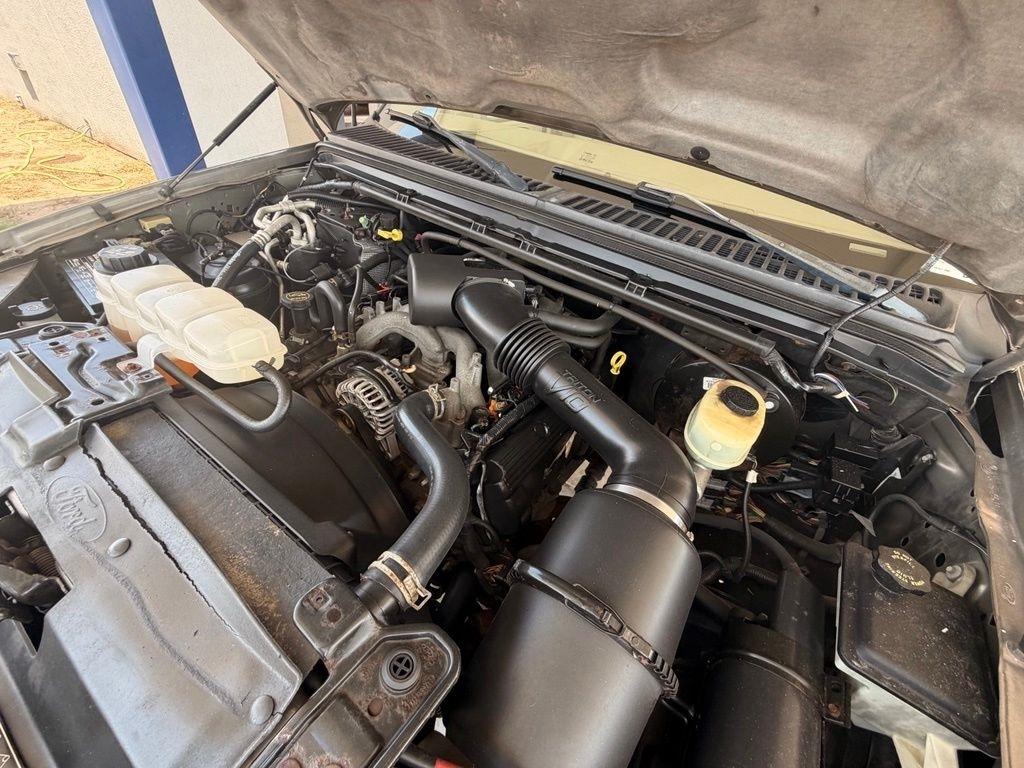 Ford Excursion  2003