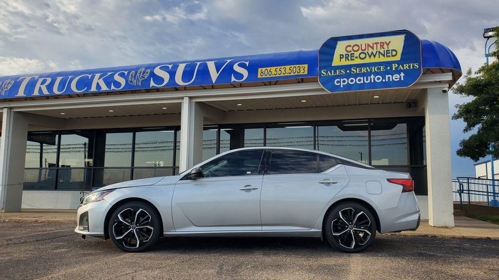 Nissan Altima  2023