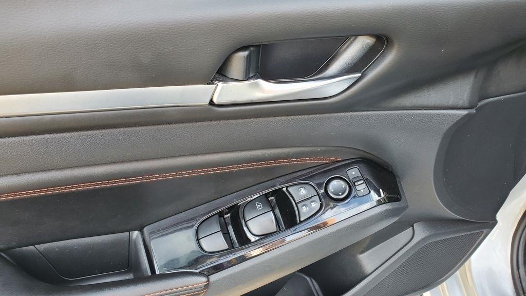 Nissan Altima  2023