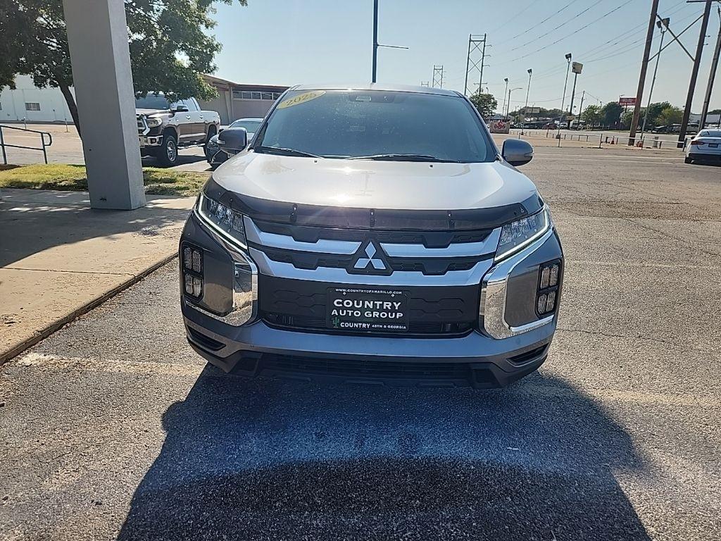 Mitsubishi Outlander Sport  2025