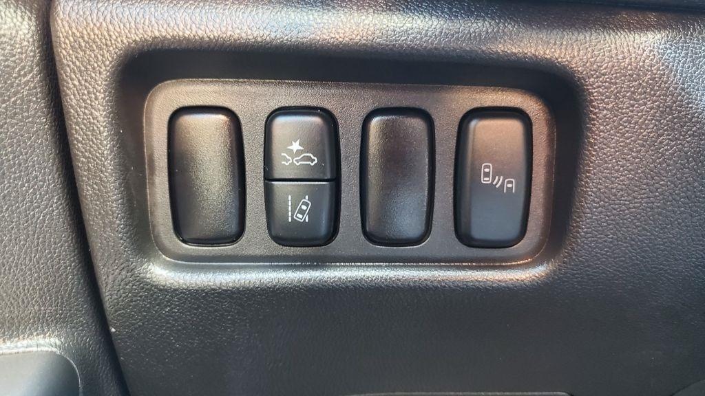 Mitsubishi Outlander Sport  2025