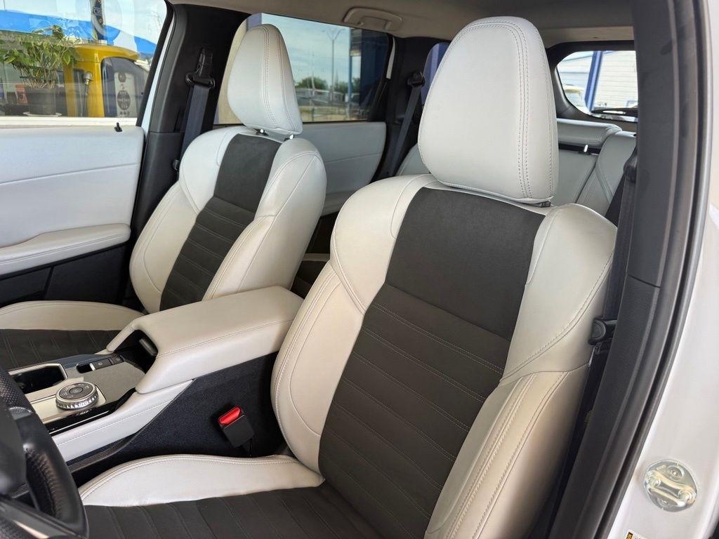 Mitsubishi Outlander  2025