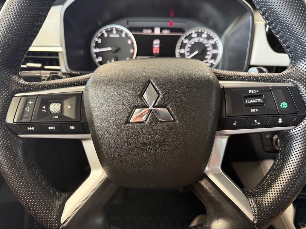 Mitsubishi Outlander  2025