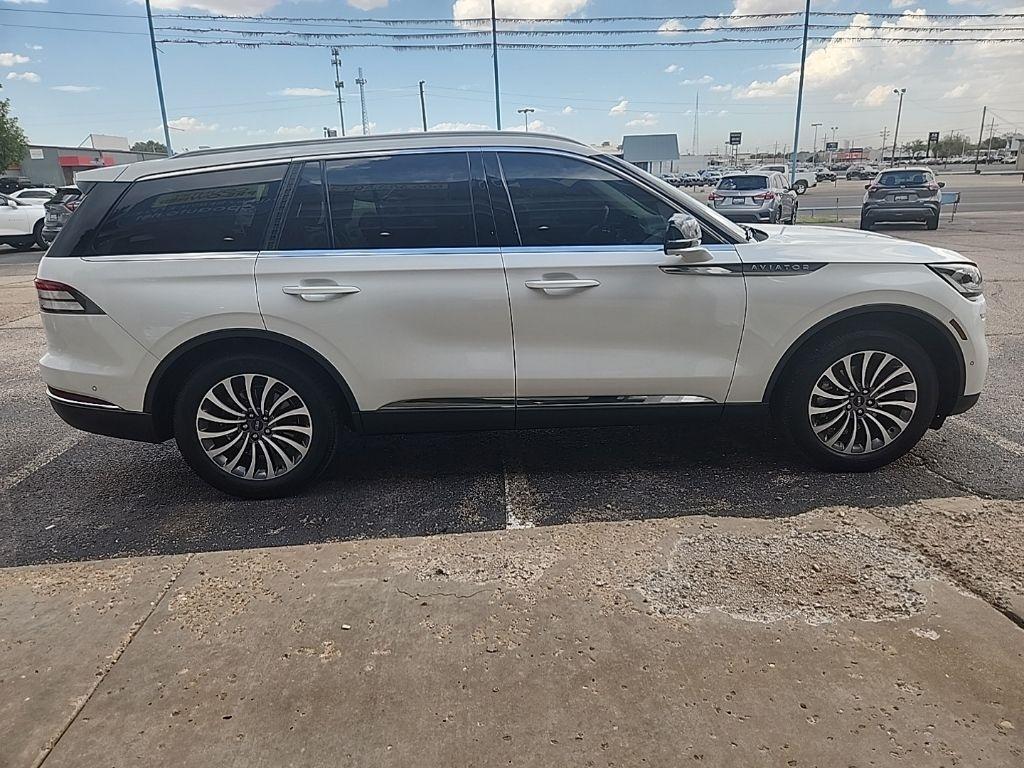 Lincoln Aviator  2020