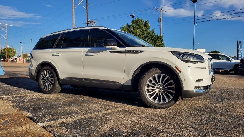Lincoln Aviator  2020