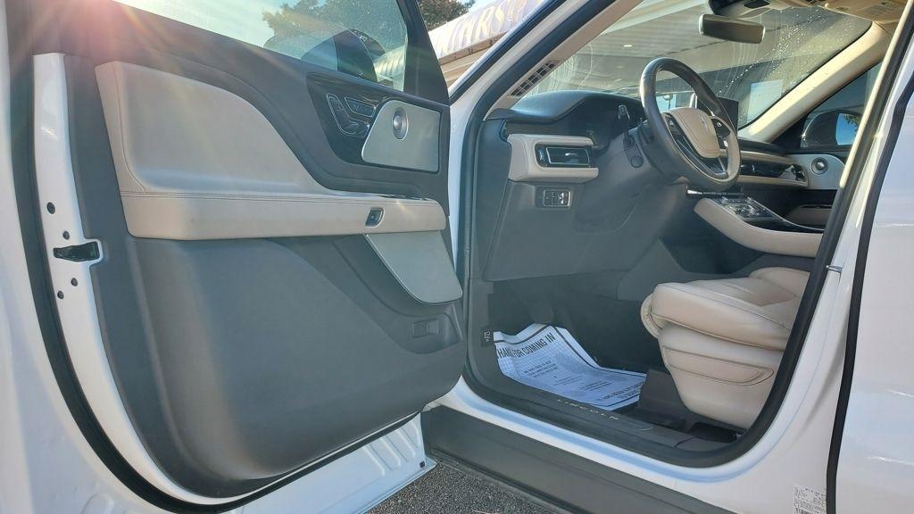 Lincoln Aviator  2020