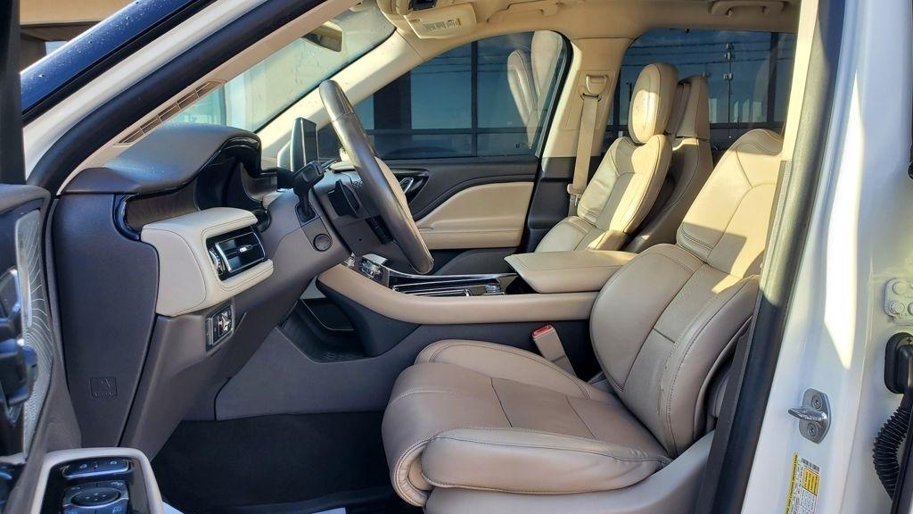 Lincoln Aviator  2020