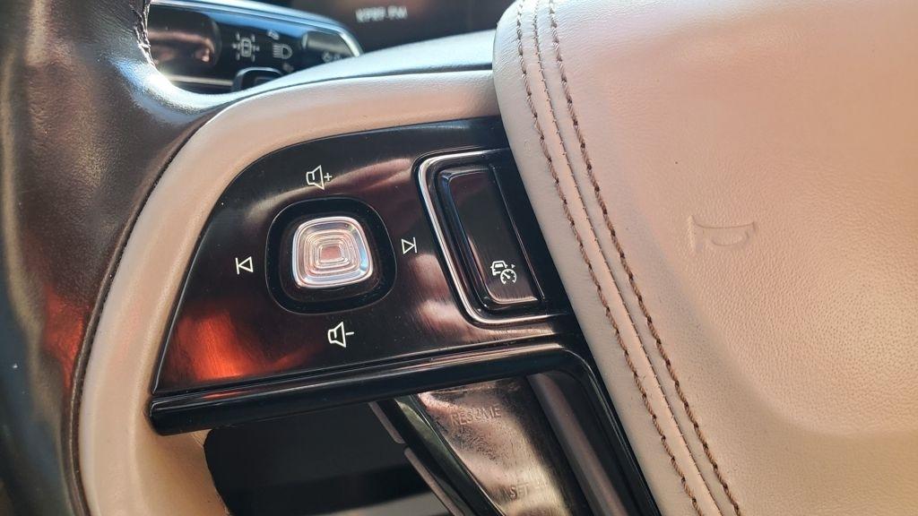 Lincoln Aviator  2020