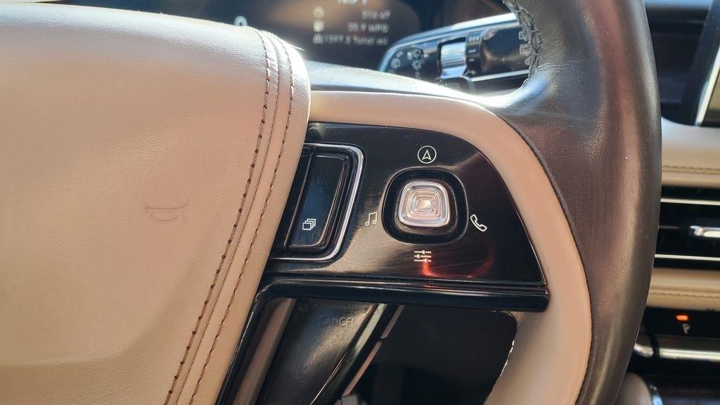 Lincoln Aviator  2020