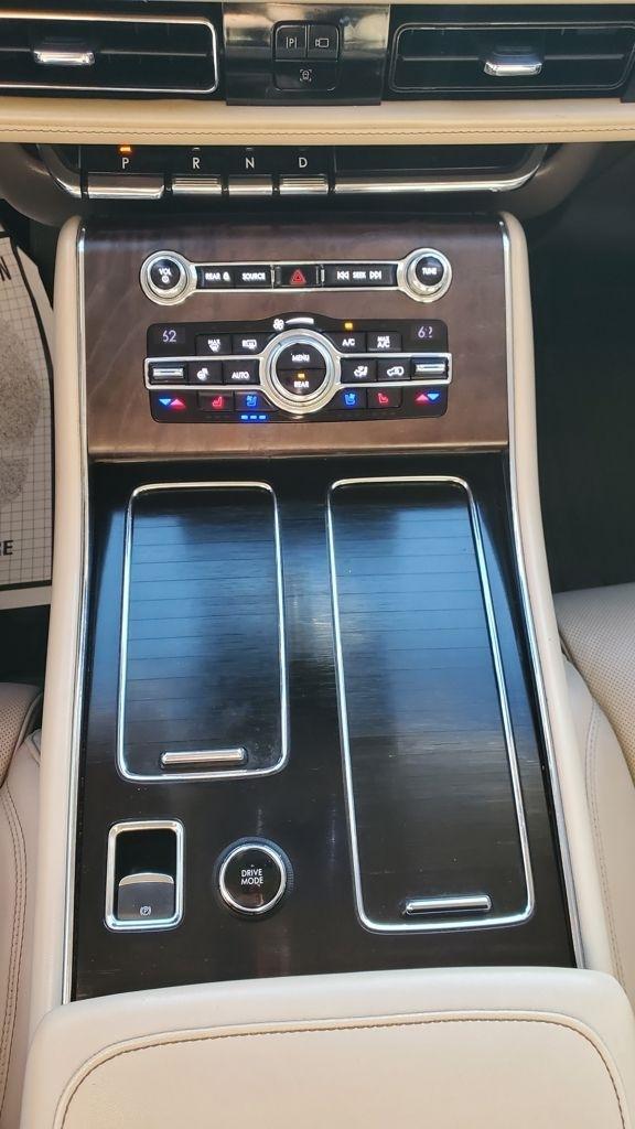 Lincoln Aviator  2020