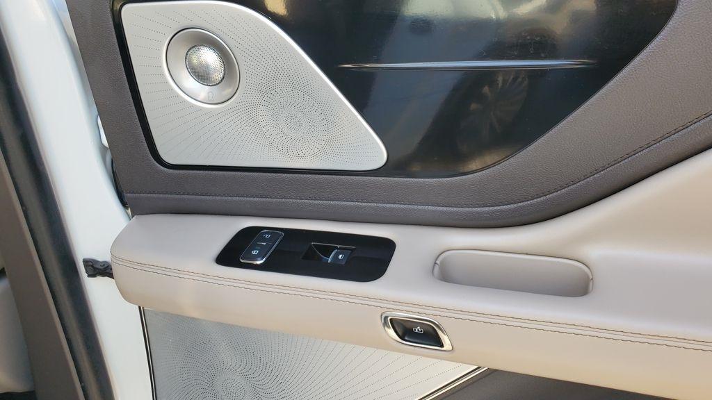 Lincoln Aviator  2020