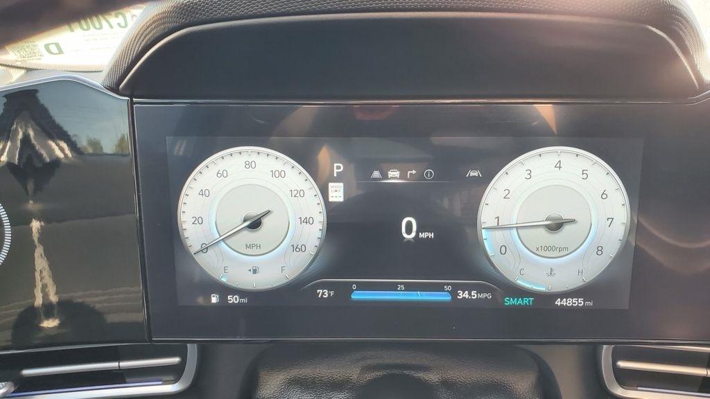Hyundai Elantra  2024