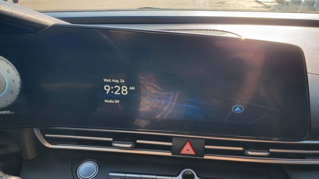 Hyundai Elantra  2024