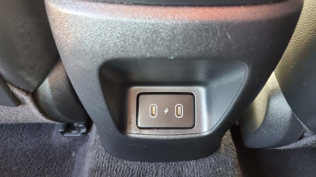 Hyundai Elantra  2024