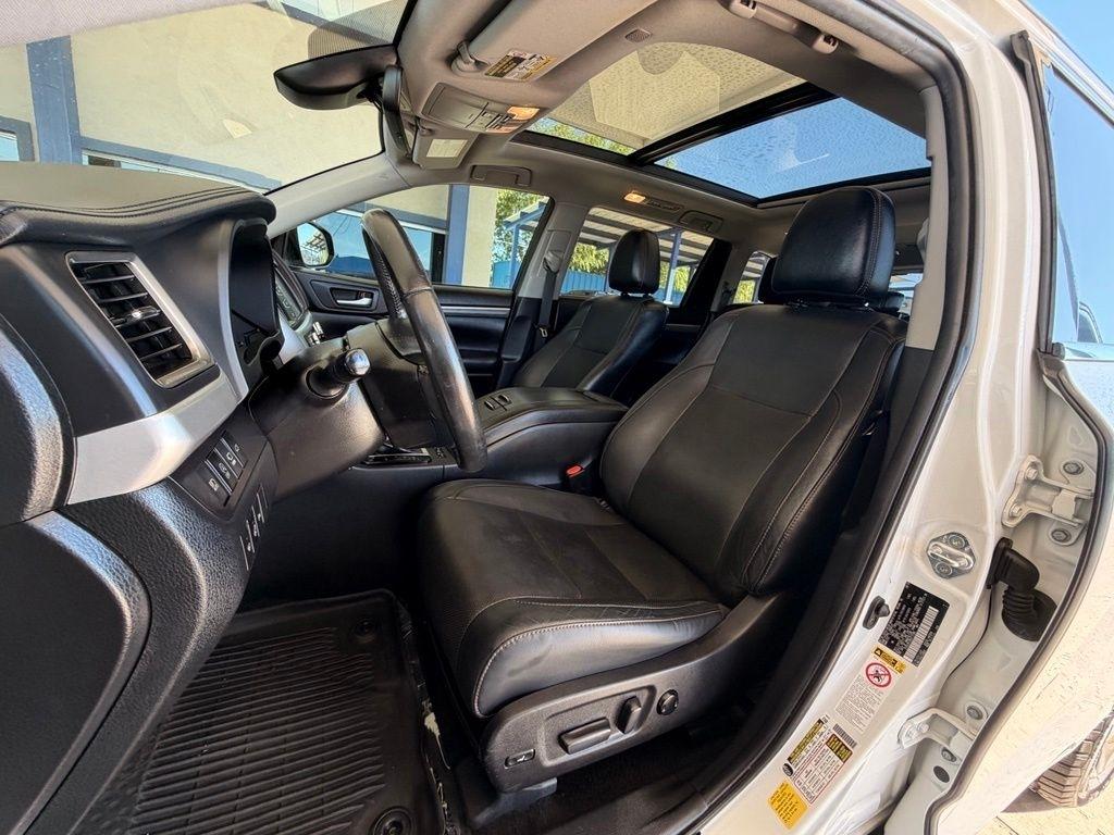 Toyota Highlander  2019