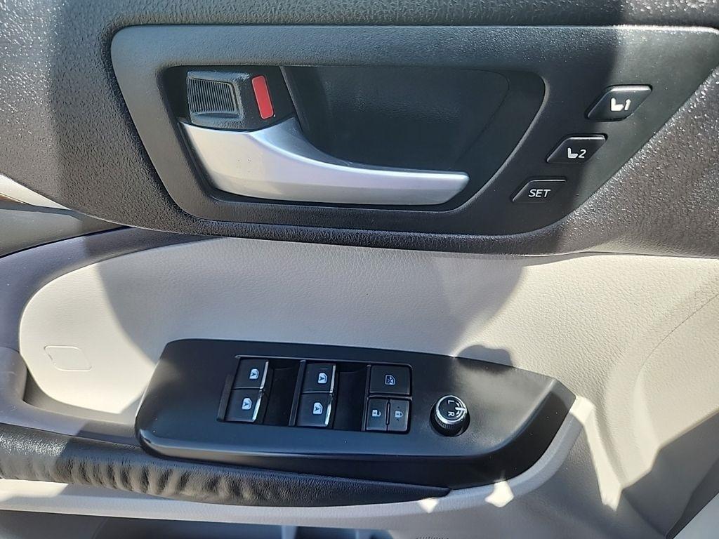 Toyota Highlander  2015