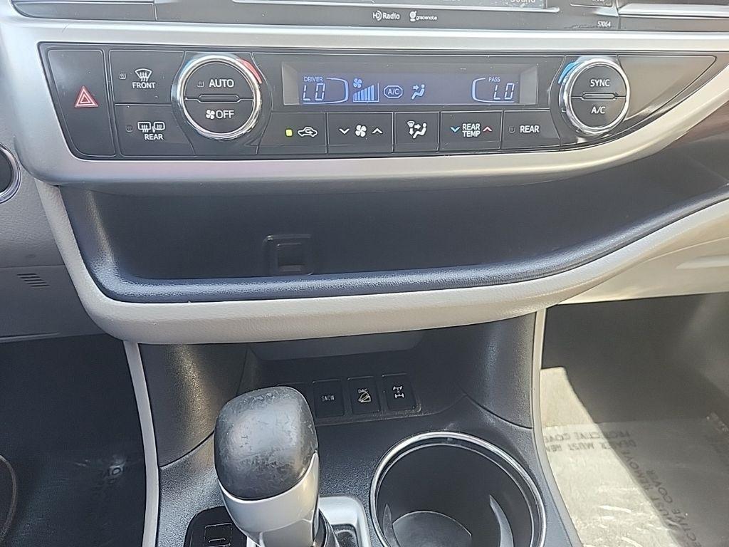 Toyota Highlander  2015