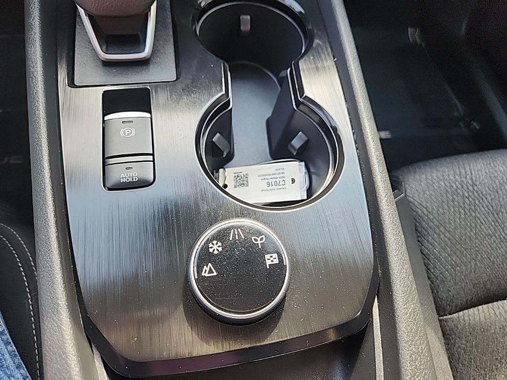 2025 Nissan Rogue SV - Photo 15