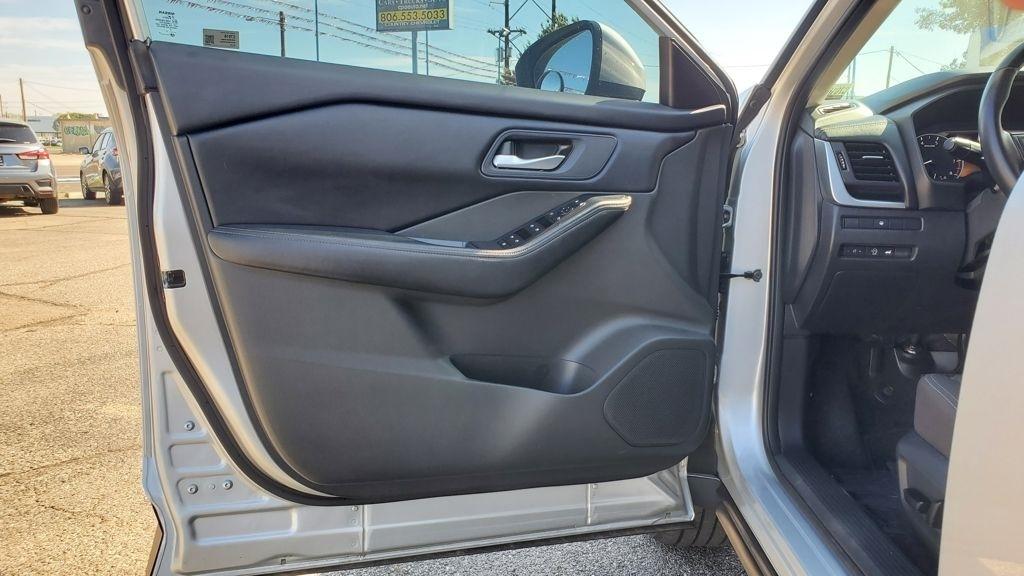Nissan Rogue  2025