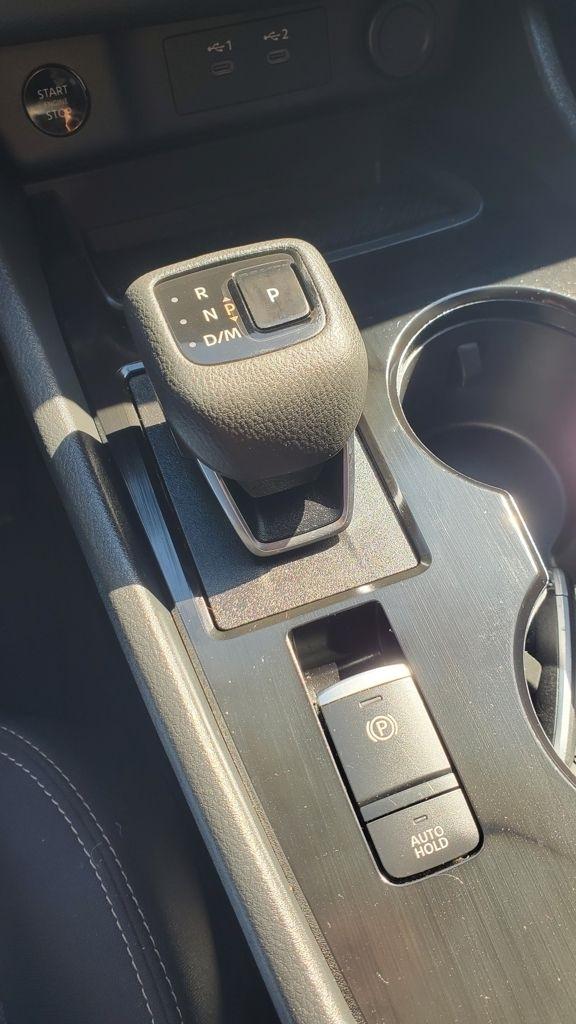 Nissan Rogue  2025