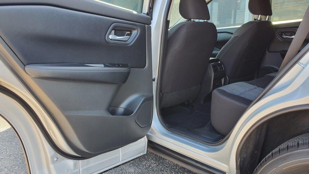 Nissan Rogue  2025