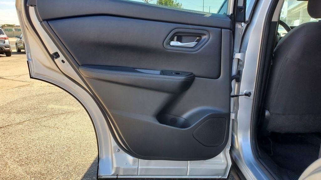 Nissan Rogue  2025